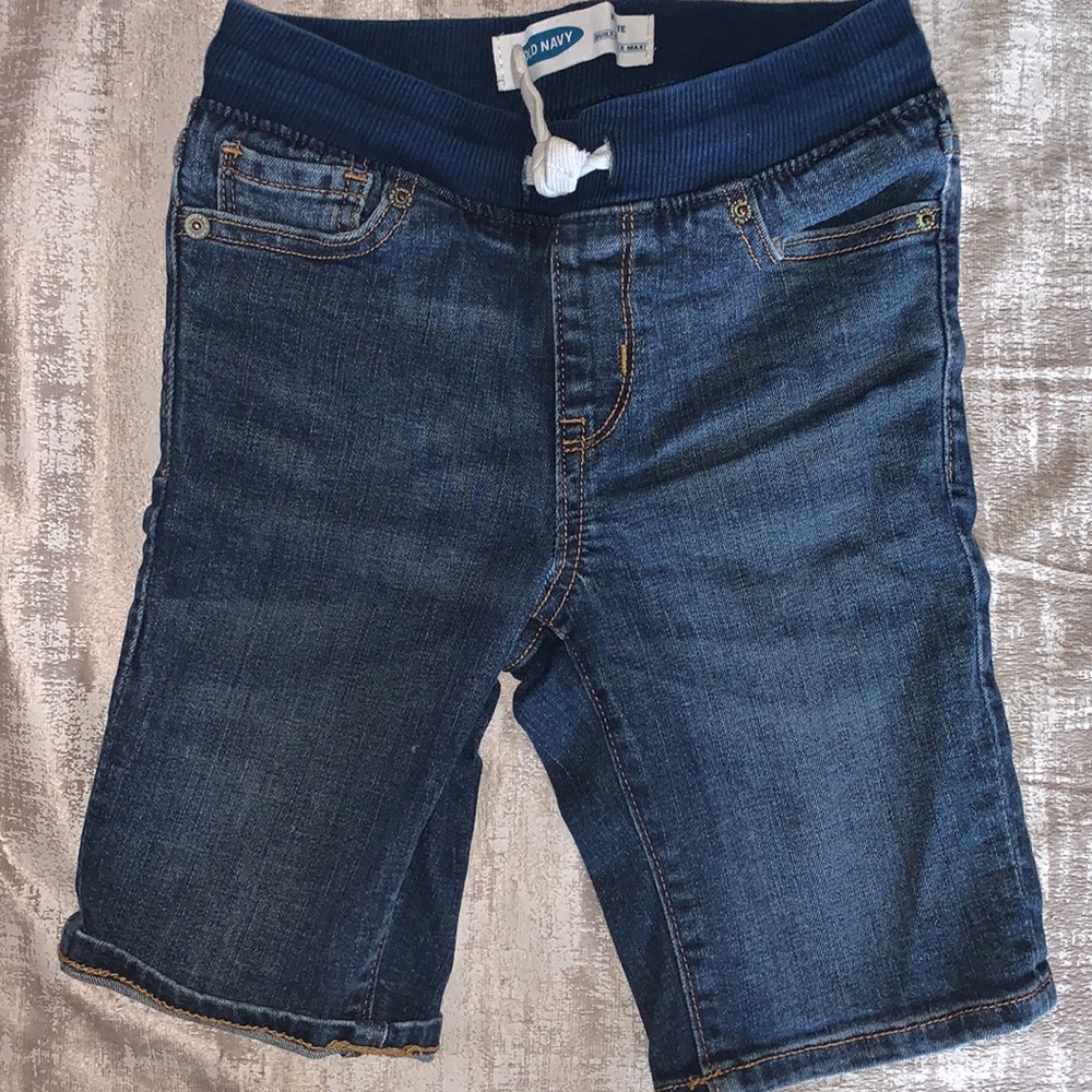 Kid’s Old Navy denim shirts. Size 6-7